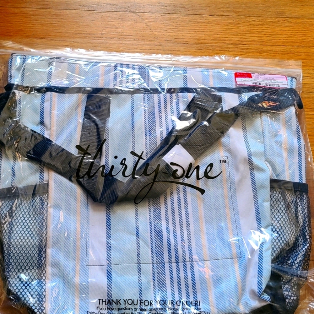 Thirtyone crossbody organizing tote